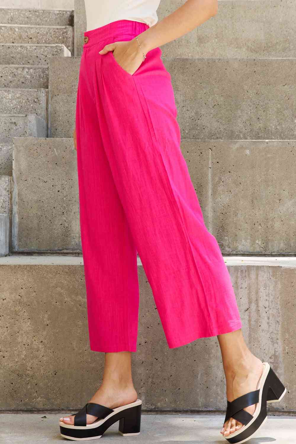 Pleated Detail Linen Pants